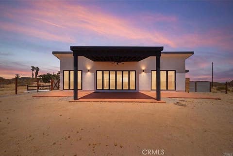Photo of 62761 La Crescenta DR, Joshua Tree, CA 92252 (MLS # SB26179335)