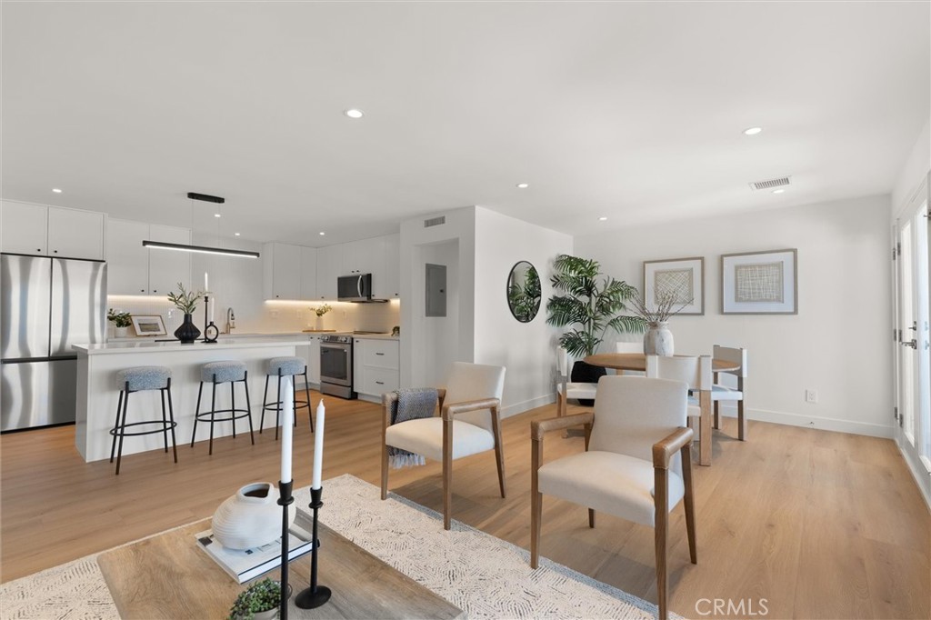 1200 E Ocean Boulevard 41