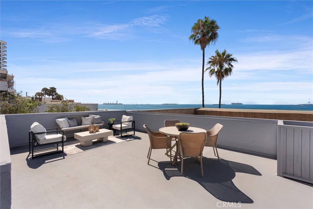 1200 E Ocean Boulevard 41