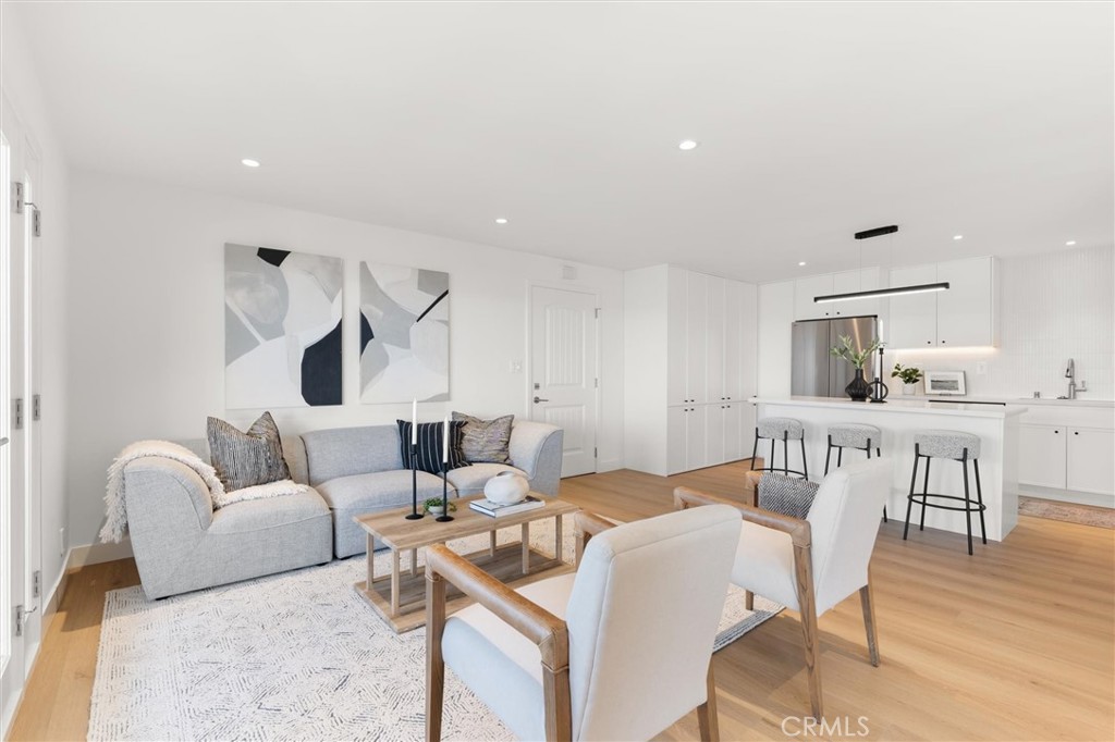1200 E Ocean Boulevard 41