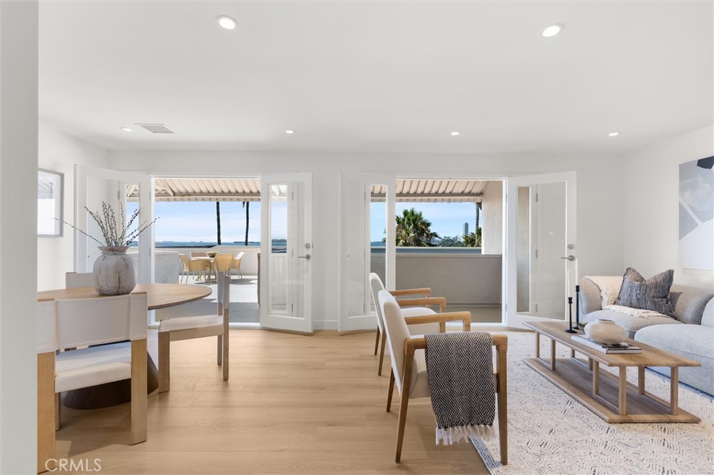 1200 E Ocean Boulevard 41