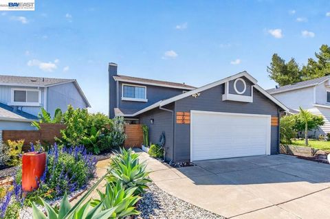 Photo of 365 Waterview Pl Pl, Bay Point, CA 94565 (MLS # 41131623)