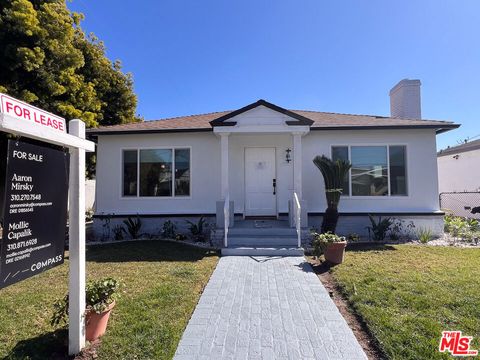 Photo of 2912 Pearl Street, Santa Monica, CA 90405 (MLS # 25603731) Photo of 2912 Pearl Street, Santa Monica, CA 90405 (MLS # 25603731)