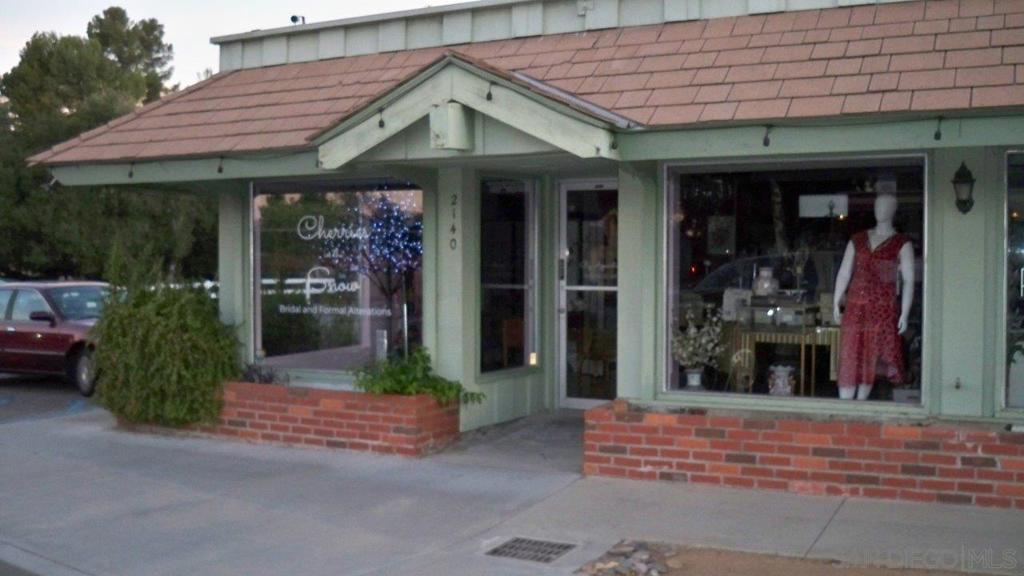 2140 Alpine Blvd