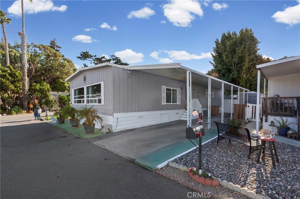 1848 Carolyn Drive
