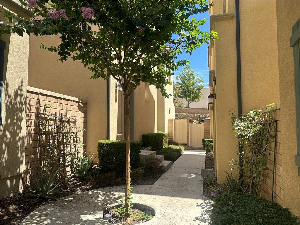 2222 Raspberry Court