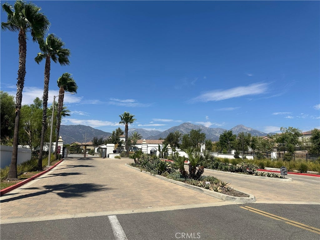 2222 Raspberry Court