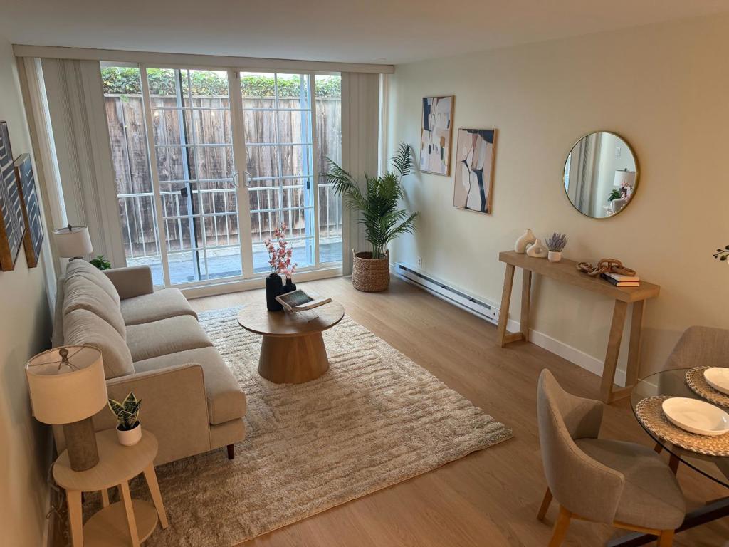 222 Laurel Street 105