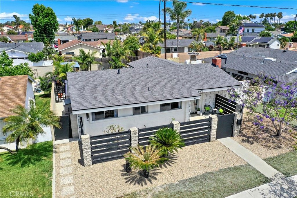 Photo of 8401 INDIANAPOLIS Ave, Huntington Beach, CA 92646 (MLS # OC26095025)