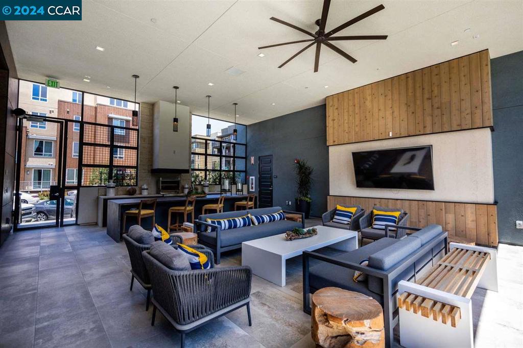 WARM SPRINGS - Residential