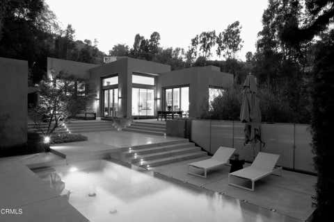 Photo of 1240 Bennett Drive, Pasadena, CA 91103 (MLS # P1-28019)