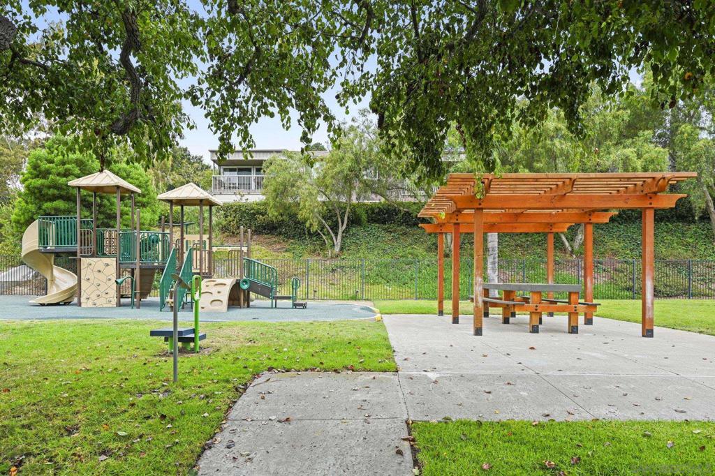 Linda Vista - Residential