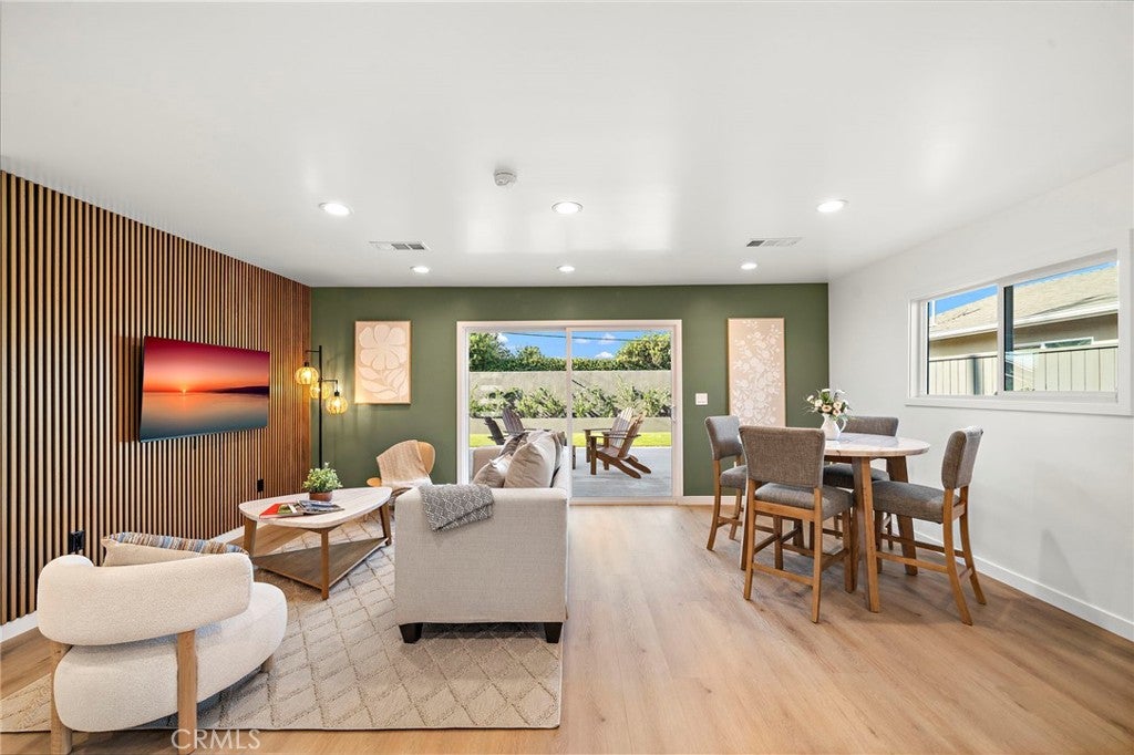 6841 Bonnie Drive