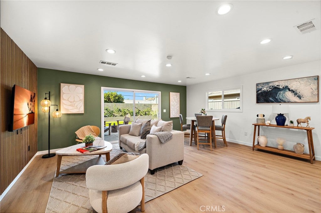 6841 Bonnie Drive