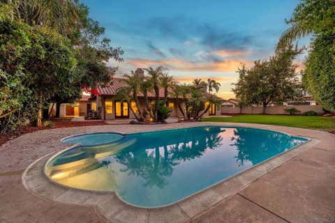 Photo of 350 Crestview DR, Bonita, CA 91902 (MLS # 260013914SD)
