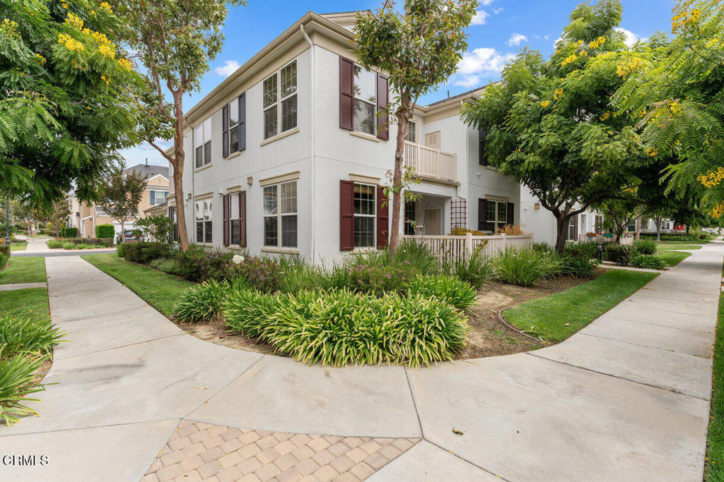 Highly desirable Lennar single-story downstairs model --no stairs! This rare gem features a spacious fenced front patio and an unusually large two-car garage. Inside, you'll find tasteful upgrades including premium flooring, granite countertops, and stainless steel appliances. Soaring ceilings and abundant natural light create an open, airy ambiance.The expansive primary suite offers a generous bathroom retreat, while the dining area overlooks a serene greenbelt and an inviting large patio--perfect for relaxing or entertaining. The oversized garage includes a windowed nook ideal for a home office or creative space.Nestled in a stunning community with scenic walking trails, and just moments from vibrant shopping centers, parks, and cafes.