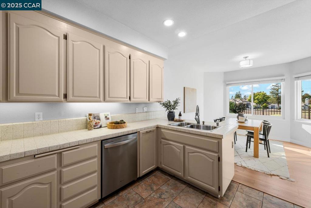 CHAPARRAL SPRNGS - Residential