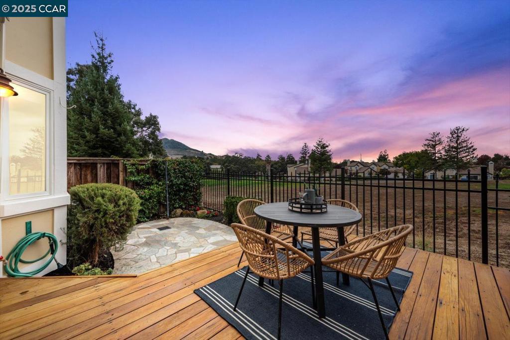 CHAPARRAL SPRNGS - Residential