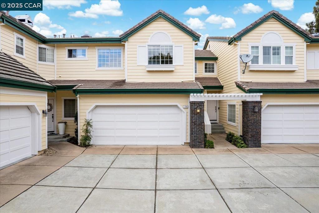 Photo of 1280 Shell Cir Cir, Clayton, CA 94517 (MLS # 41115075)