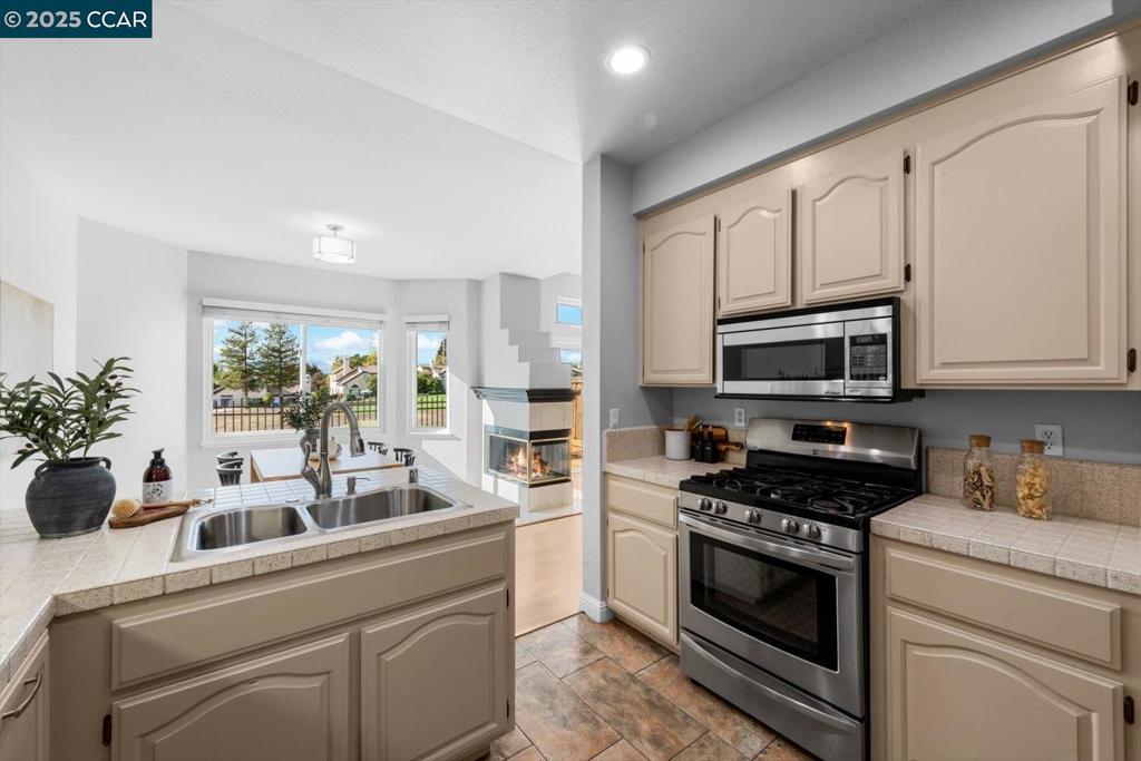 CHAPARRAL SPRNGS - Residential