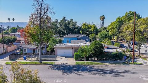 Photo of 712 W 7th St, Pomona, CA 91766 (MLS # DW25257161)