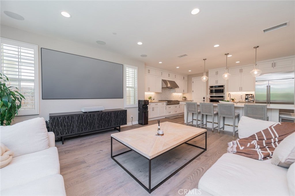 2033 Rembrandt, Santa Ana CA 92704 - Photo 18