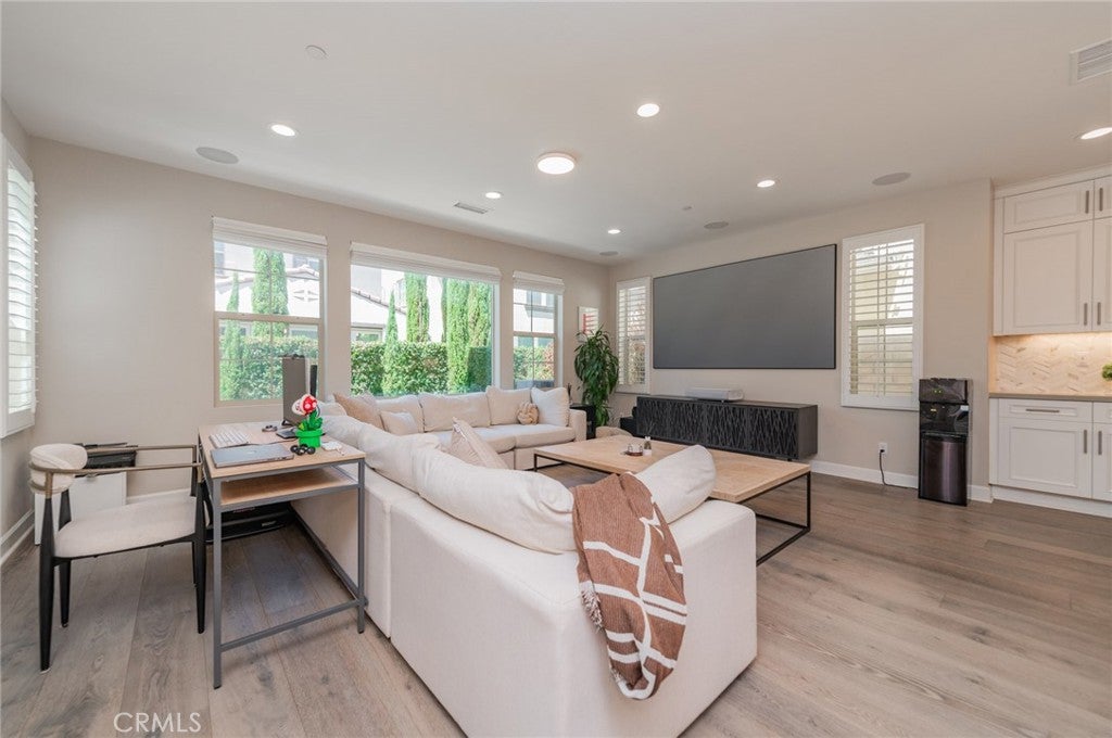 2033 Rembrandt, Santa Ana CA 92704 - Photo 12