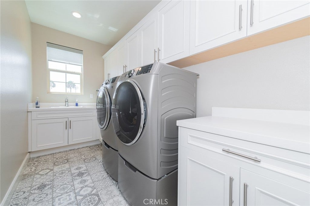 2033 Rembrandt, Santa Ana CA 92704 - Photo 36