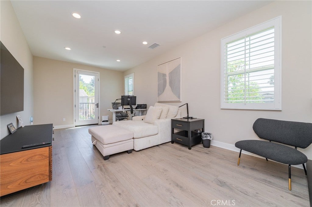 2033 Rembrandt, Santa Ana CA 92704 - Photo 30