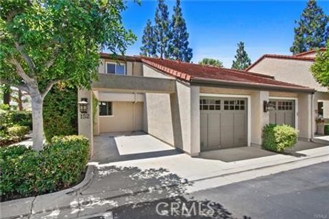 Photo of 152 Stanford Court #76, Irvine, CA 92612 (MLS # OC25202829)