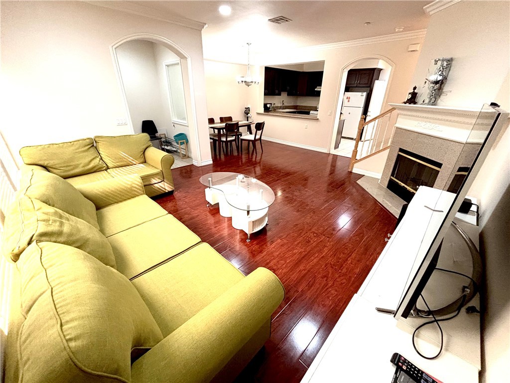 5241 Rosemead
