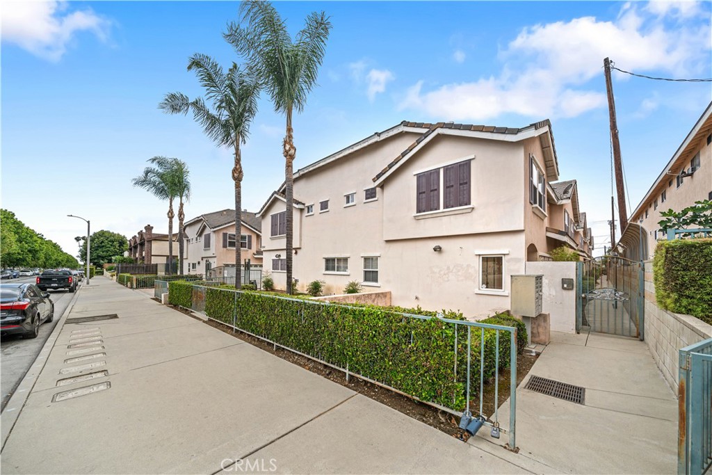 5241 Rosemead Boulevard C