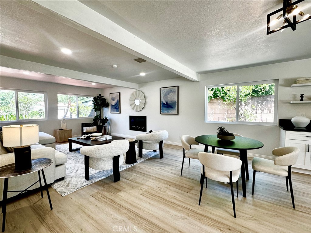 2610 King Way