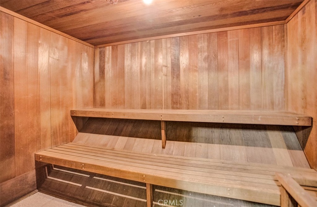 Alamitos Beach (AB) - Residential Lease