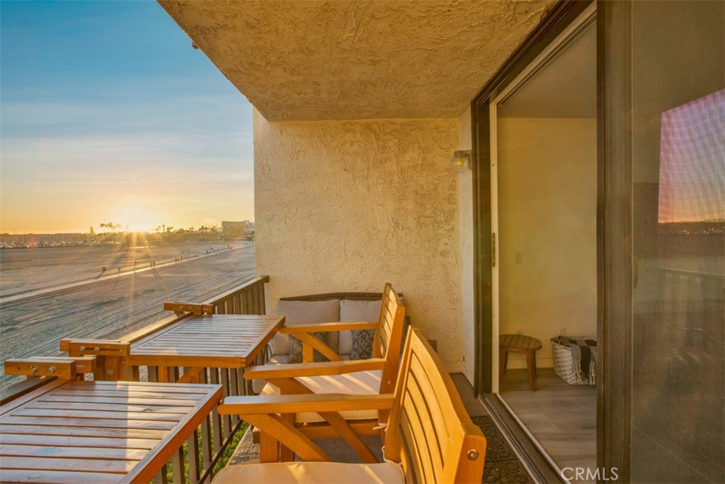 Alamitos Beach (AB) - Residential Lease