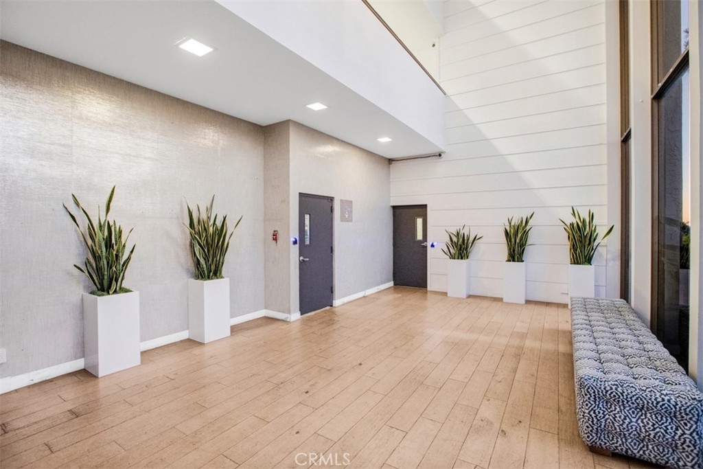 Alamitos Beach (AB) - Residential Lease