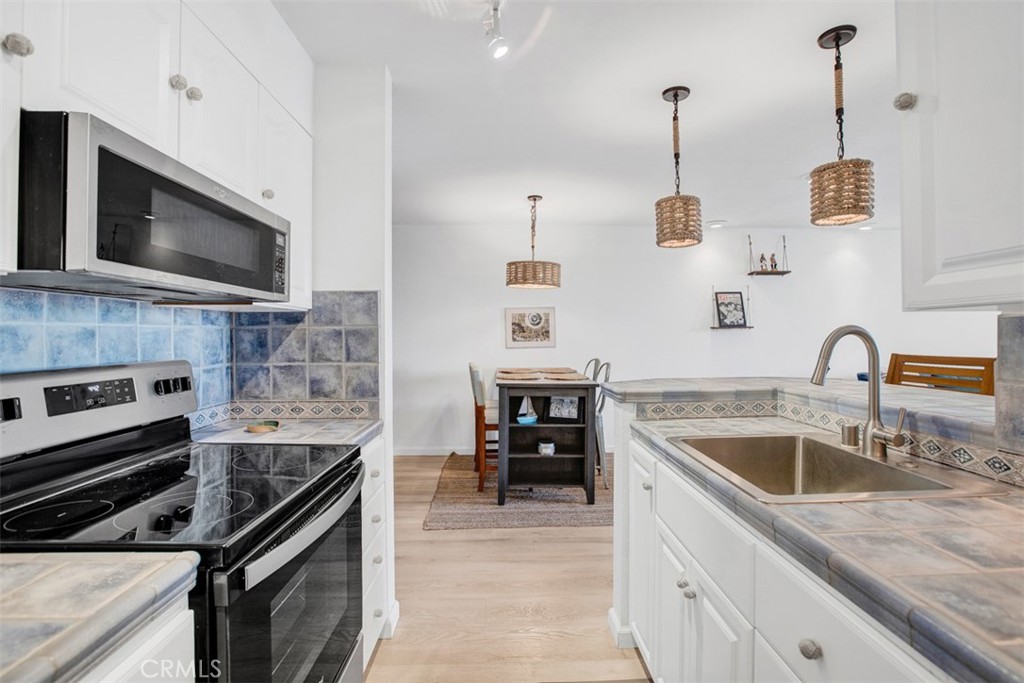 Alamitos Beach (AB) - Residential Lease