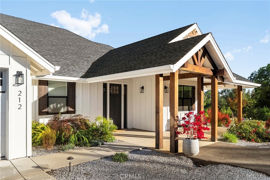 212 Valley View Drive