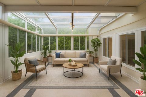 Photo of 713 N Elm Drive, Beverly Hills, CA 90210 (MLS # 26635555)