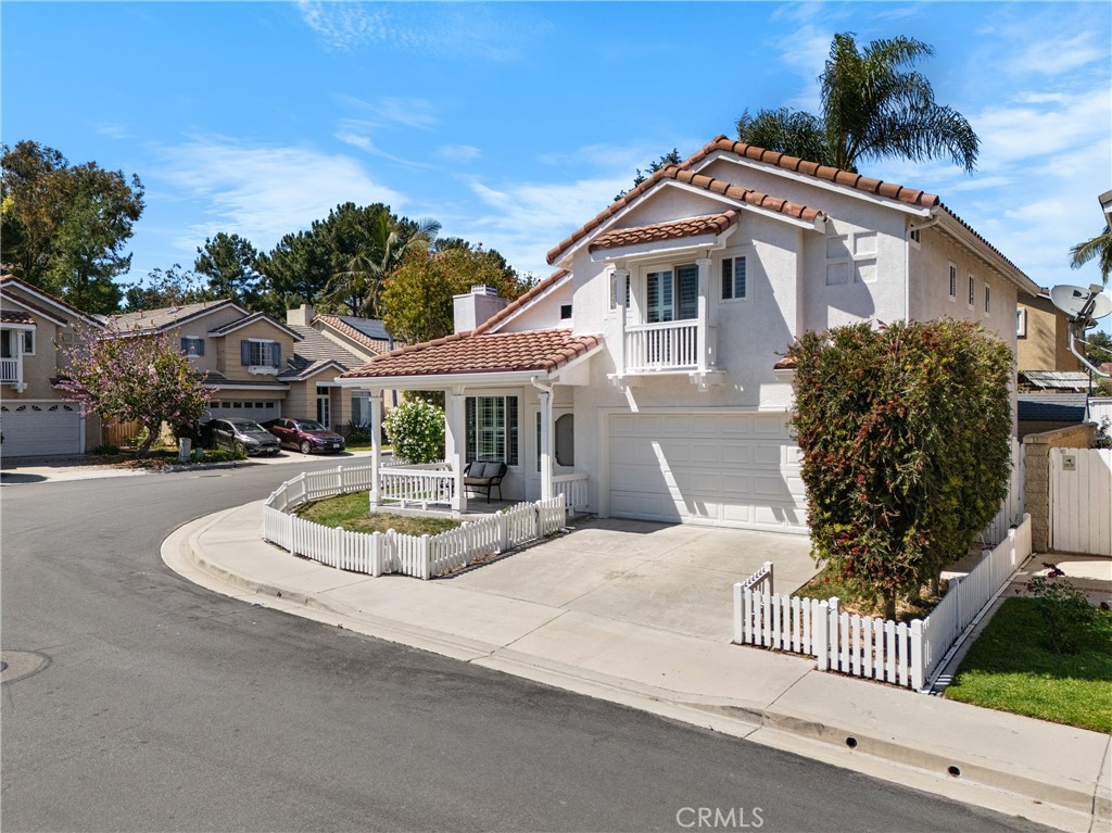 2 Chestnut Drive 2 Chestnut Drive