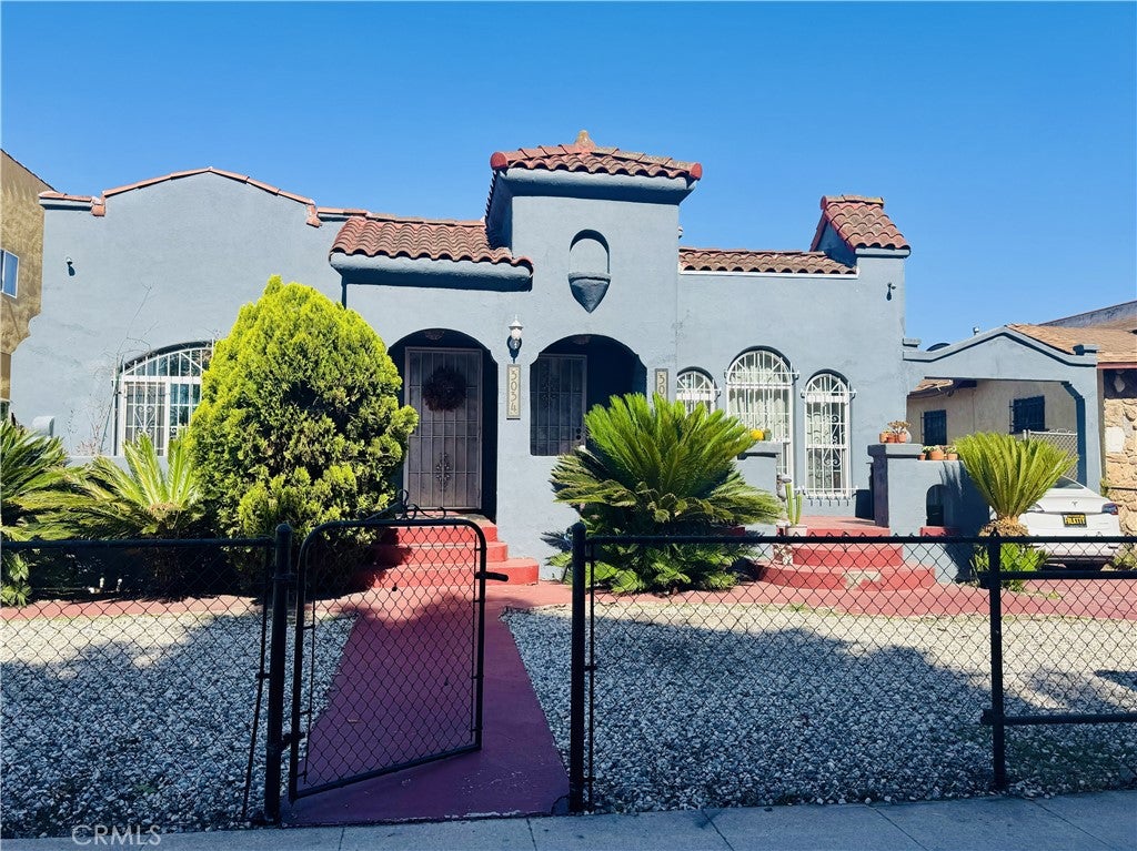 3034 Edgehill Drive