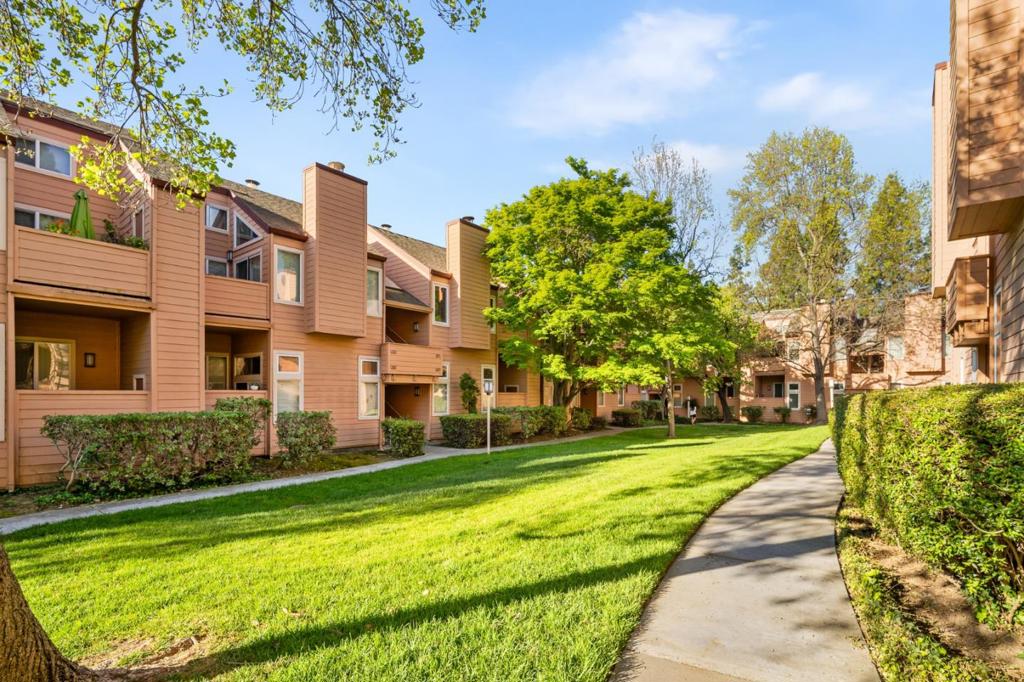 287 Sumba Court