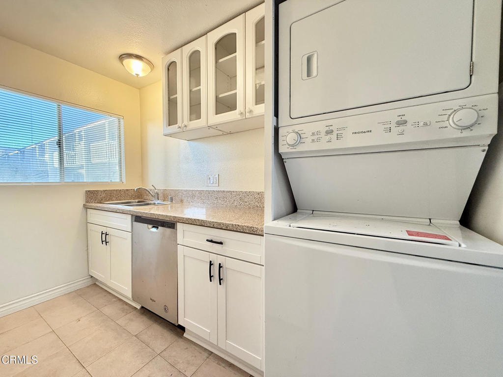 Anacapa View Townhomes - 0300 - Residential Lease