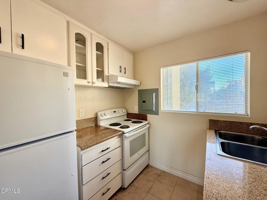 Anacapa View Townhomes - 0300 - Residential Lease