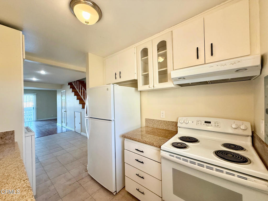 Anacapa View Townhomes - 0300 - Residential Lease