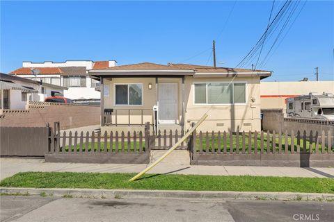 Photo of 524 W 2nd St, San Pedro, CA 90731 (MLS # PW26053316)
