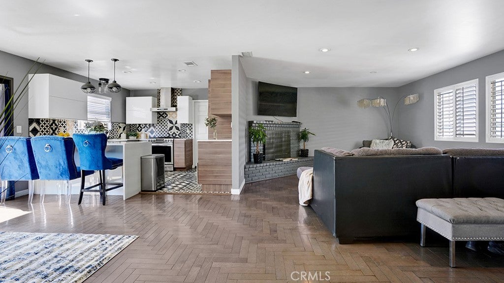 12308 Loma Drive Dr