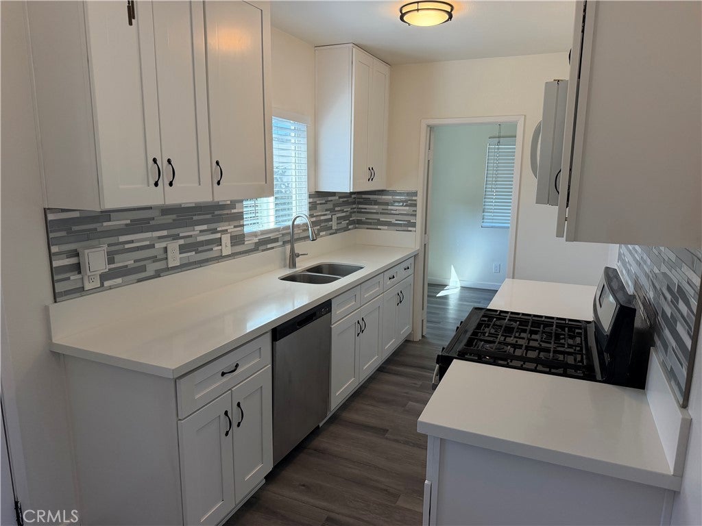 1196 W 3rd