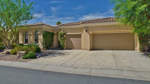 Photo of 81157 Avenida Sombra, Indio, CA 92203 (MLS # 219143310DA)