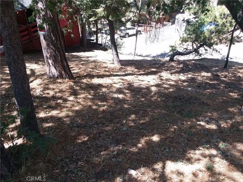 Photo of 32960 Lone Pine Drive, Arrowbear, CA 92382 (MLS # IG25150608)